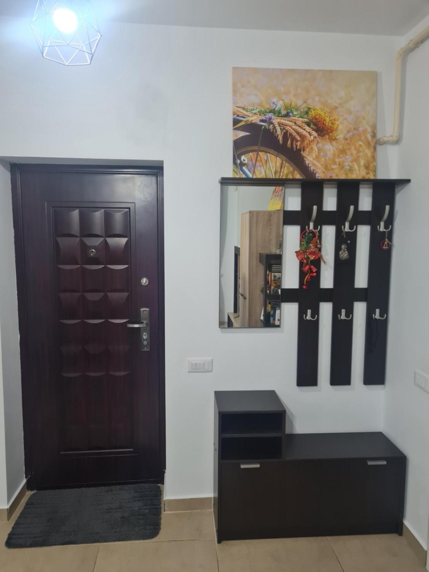 Luxury 1 Bedroom Apartment Roşu Esterno foto